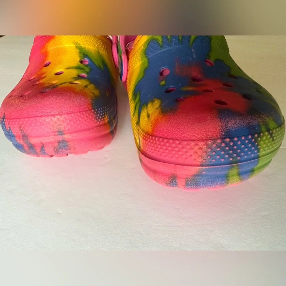 CROCS Kids Tie-Dye Multi-Color Fuzzy Lined Clogs - Pink, Blue, Yellow, Green